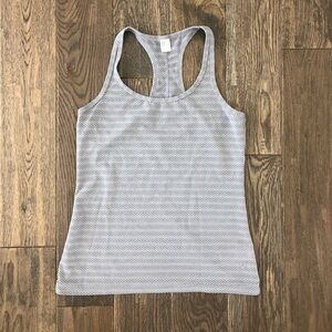 GAP Fit workout tank top​​​​​​​​​​​​